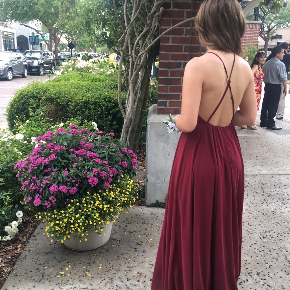 Burgandy prom dress. Size small.